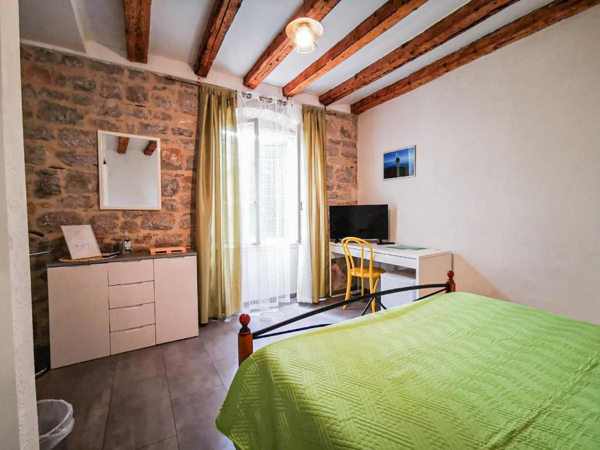 Val Comeza Hotell Komiža Eksteriør bilde