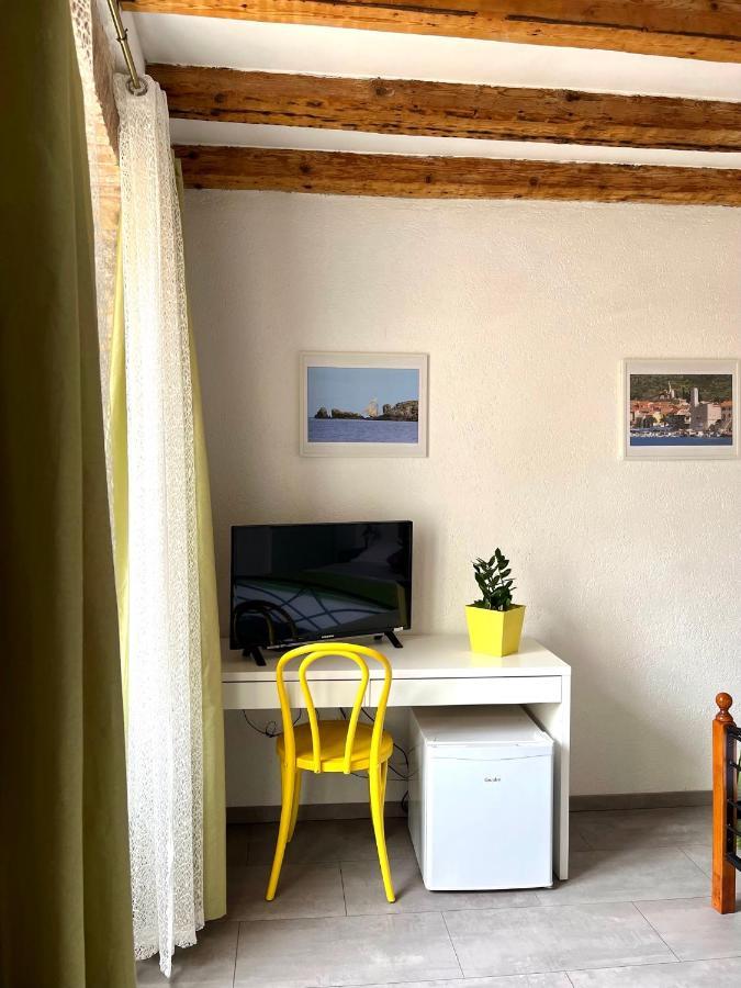 Val Comeza Hotell Komiža Eksteriør bilde