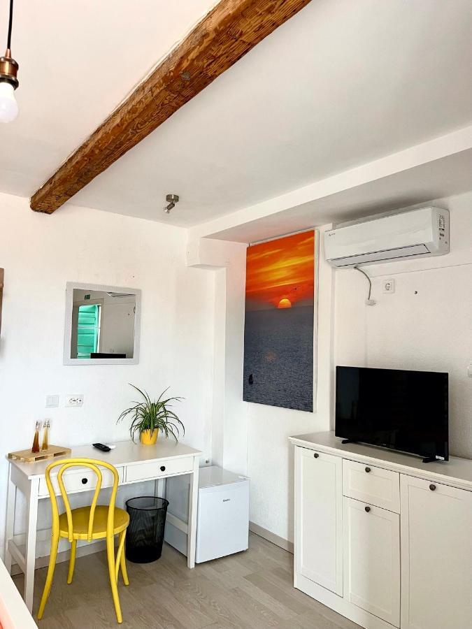 Val Comeza Hotell Komiža Eksteriør bilde