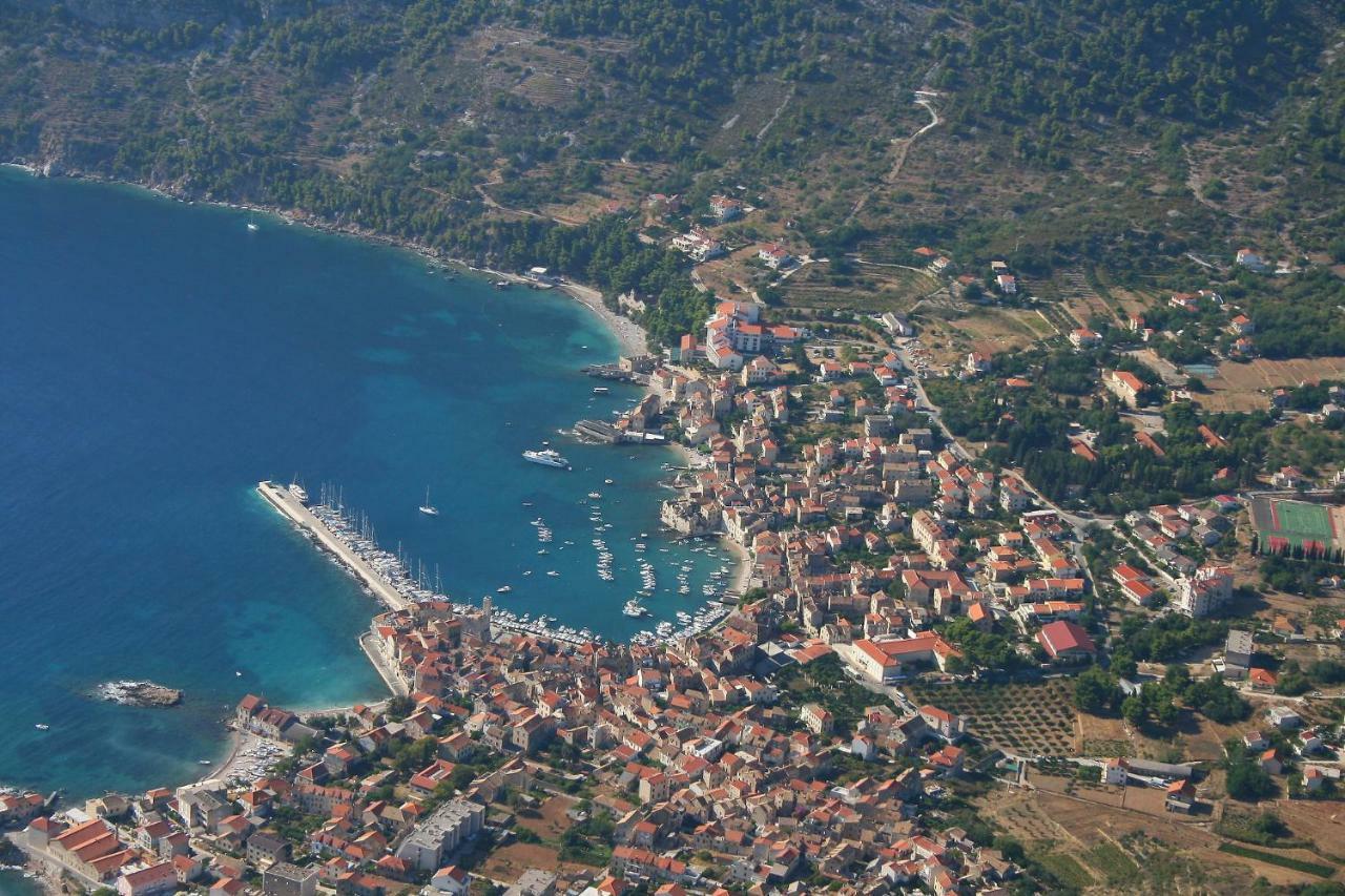 Val Comeza Hotell Komiža Eksteriør bilde