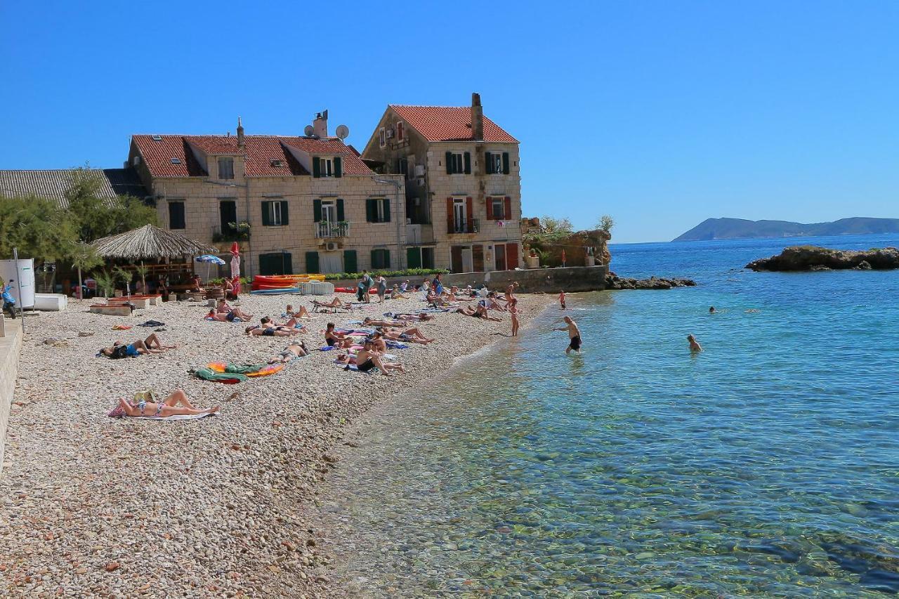 Val Comeza Hotell Komiža Eksteriør bilde