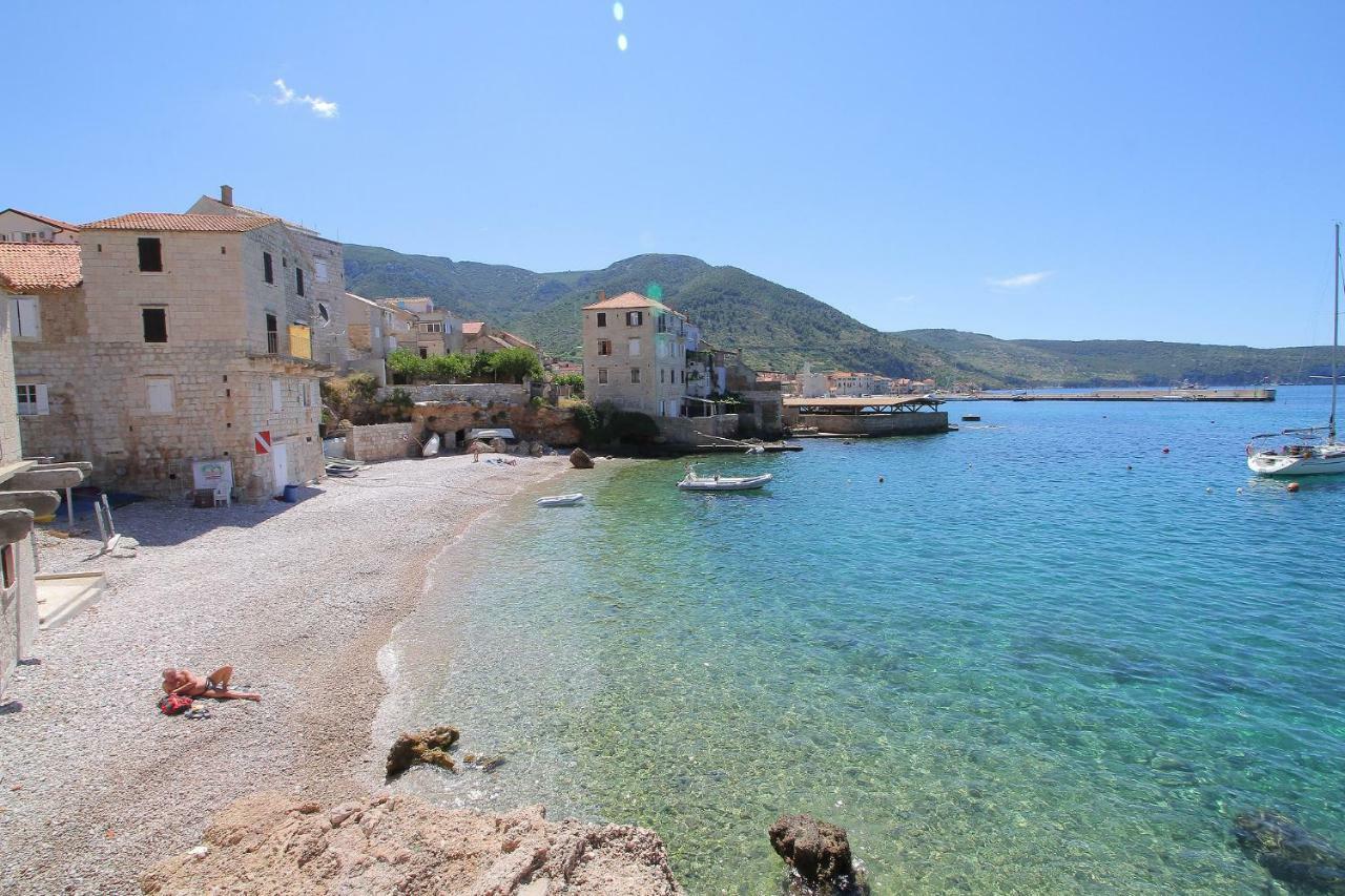 Val Comeza Hotell Komiža Eksteriør bilde
